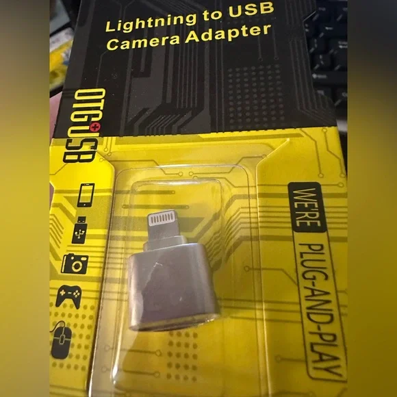 NIB Lightning to USB Camera Adapter / Memory Card Transfer DeviceNWT 🏷️